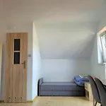 Mazury Apartament/dom Z Ogrodkiem Caloroczny Przy Jeziorze بيت للعطل Sedansk