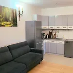 Mazury Apartament/dom Z Ogrodkiem Caloroczny Przy Jeziorze بيت للعطل