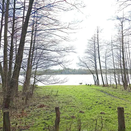 Holiday home Mazury Apartament/dom Z Ogrodkiem Caloroczny Przy Jeziorze *