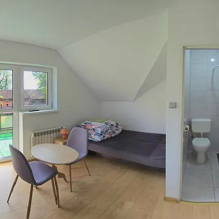 Mazury Apartament/dom Z Ogrodkiem Caloroczny Przy Jeziorze بيت للعطل *