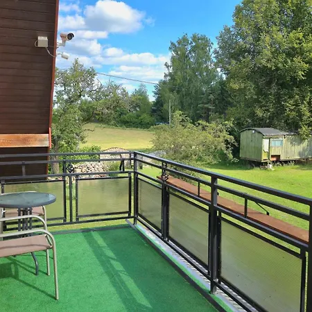 Mazury Apartament/dom Z Ogrodkiem Caloroczny Przy Jeziorze بيت للعطل *