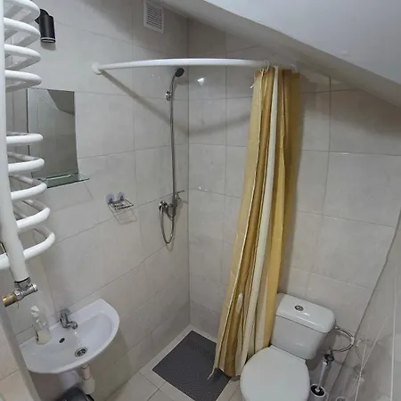 Mazury Apartament/dom Z Ogrodkiem Caloroczny Przy Jeziorze بيت للعطل Sedansk