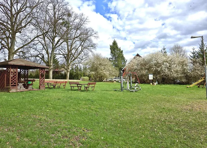 Mazury Apartament/dom Z Ogrodkiem Caloroczny Przy Jeziorze Sedansk