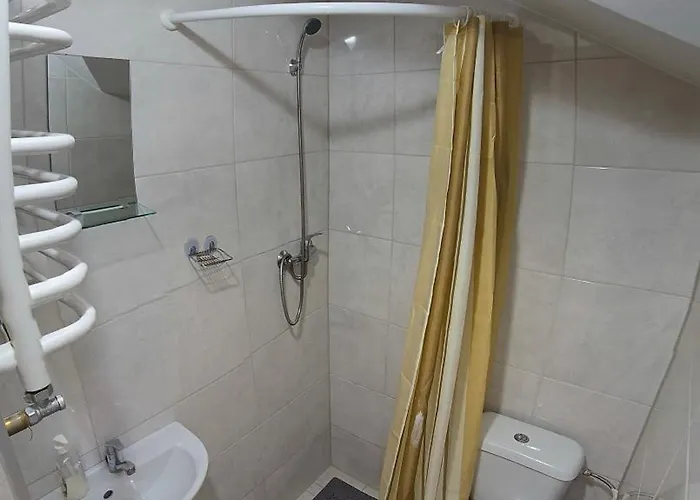 Mazury Apartament/dom Z Ogrodkiem Caloroczny Przy Jeziorze Holiday home Sedansk